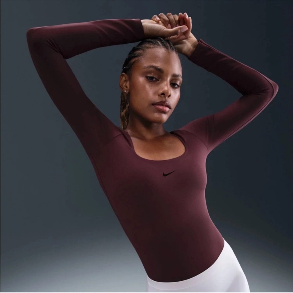 NWT Nike Form Bodysuit